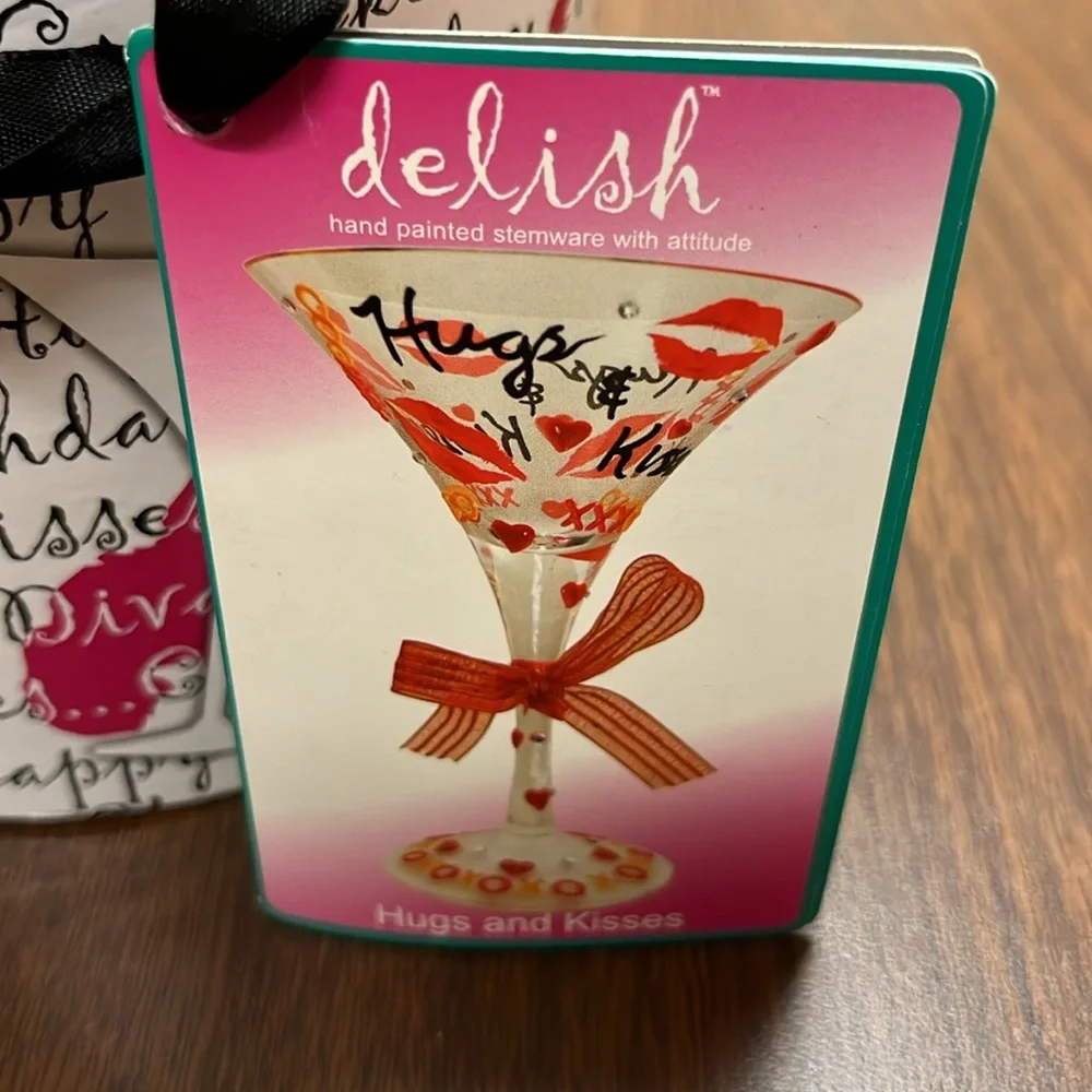 Delish Hugs and Kisses‎ hand painted stemware martini glass, NWT